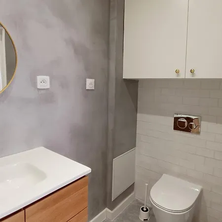 Bright With Balcony In Appartamento *