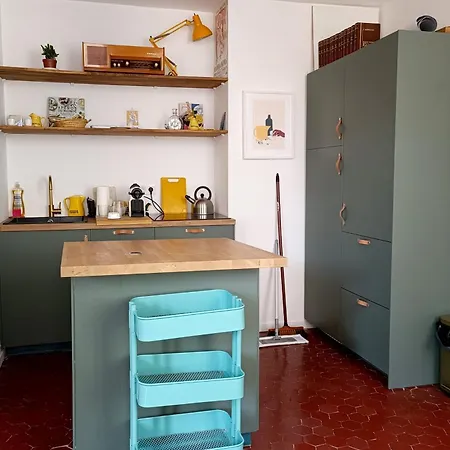 Bright With Balcony In 아파트 *